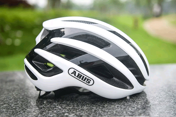 Guía de cascos para montar: qué tipo de casco es bueno